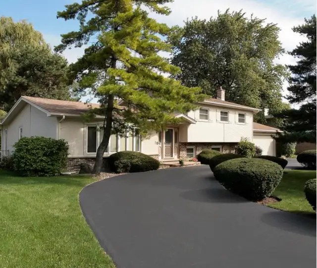 Driveway Sealing And Cleaning Services - Photo 2