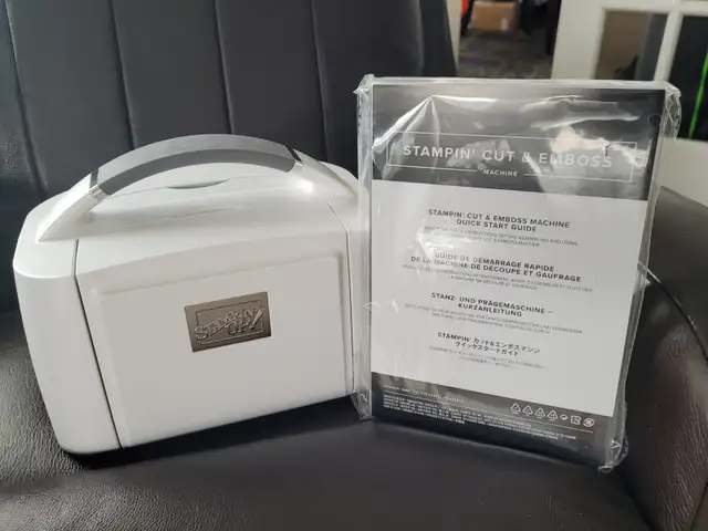 Stampin'  Up Cut & Emboss Machine -  Brand New