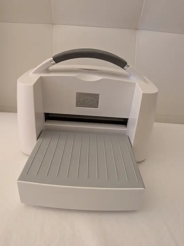 Stampin'  Up Cut & Emboss Machine -  Brand New - Photo 3