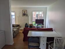 Student House for Rent! 10 Min Walk to UTM