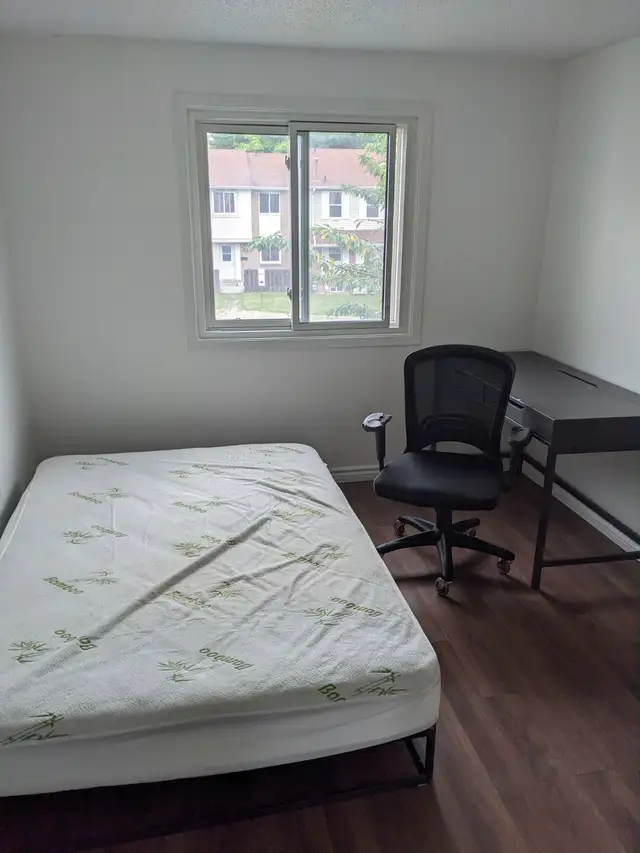 Student House for Rent! 10 Min Walk to UTM - Photo 9