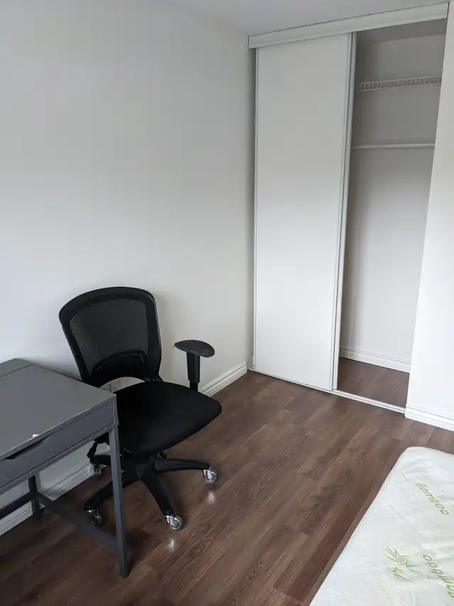 Student House for Rent! 10 Min Walk to UTM - Photo 11