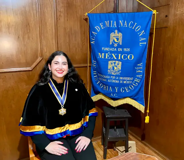 PhD candidate 10  years of tutoring experience! - Photo 3