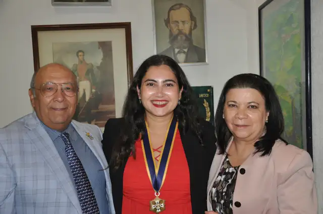 PhD candidate 10  years of tutoring experience! - Photo 5