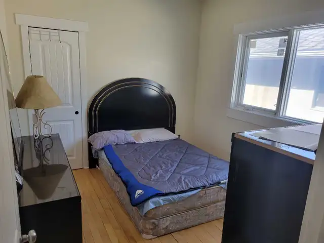for rent completely furnished bedroom - Photo 3