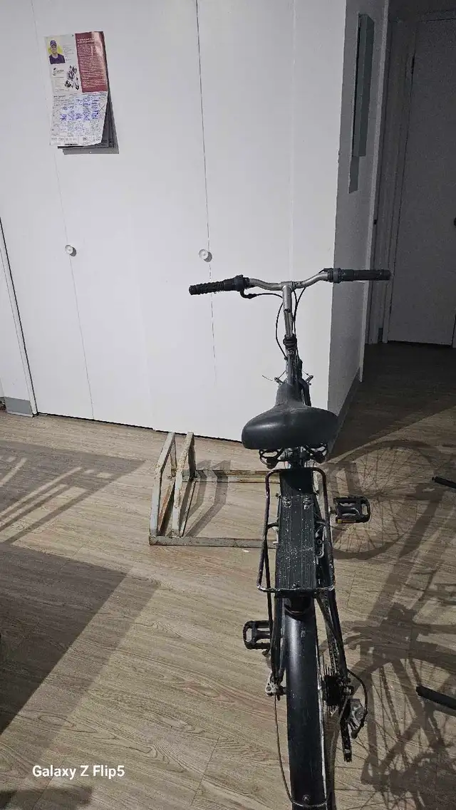 Rack a bicycle/support à vélo - Photo 5