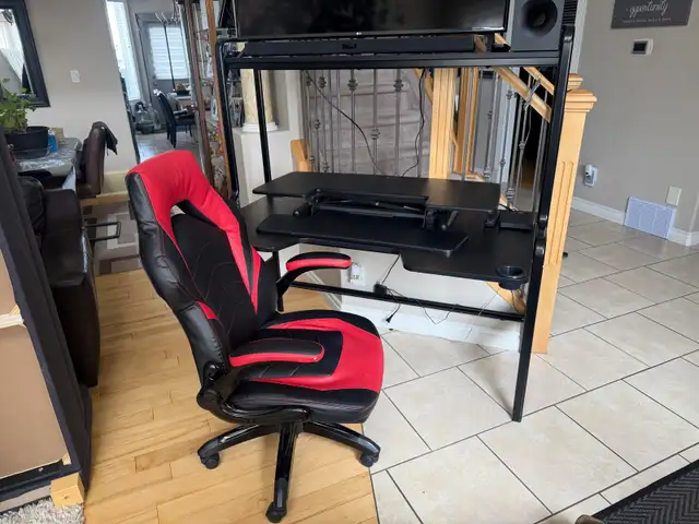Gaming desk…VERY GOOD CONDITION…ONLY $190 - Photo 5