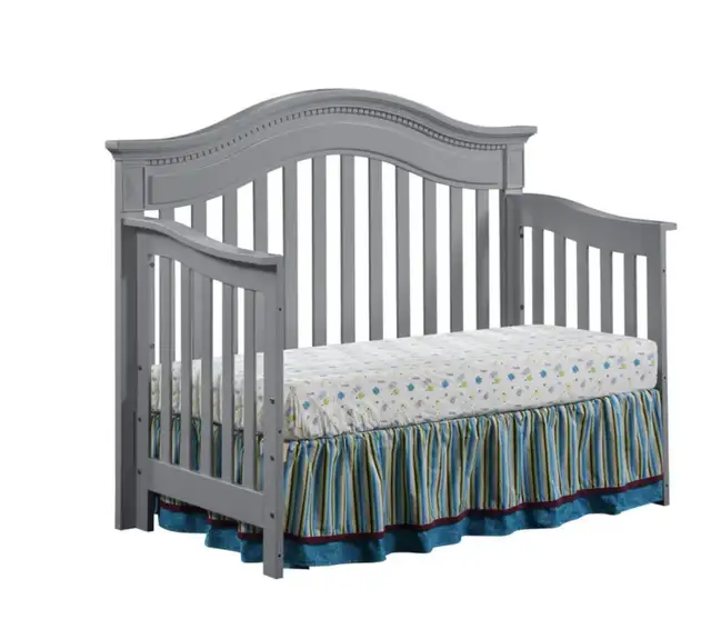 Brand new 2 in 1 crib to toddler bed - Photo 4