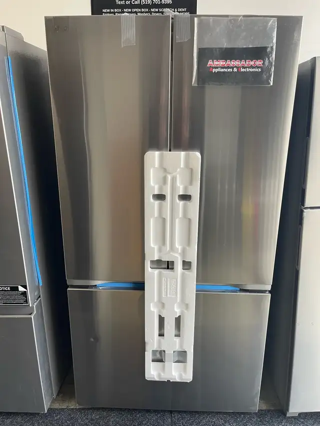 NEW 36" LG Internal Water & Ice Counter Depth Max Fridge (25 Cu. - Photo 2