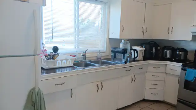 $750/MONTH: FULLY FURNISHED A ROOM FOR RENT - Photo 8