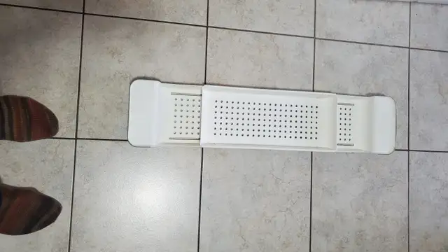 Bathtub Expandable Caddy Tray 22' to 31' - Photo 2