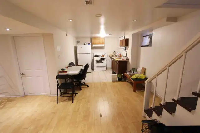 basement of the house in Yonge/Finchseparate entrance - Photo 2