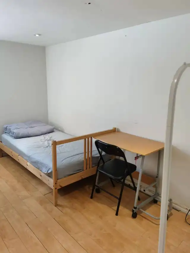 basement of the house in Yonge/Finchseparate entrance - Photo 4