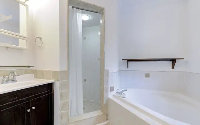 Corner Lot East-facing 4 Bed | 4 Bath-Queen & Chinguacousy - Photo 7