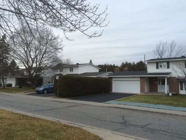 Chambre à louer pour une fille – Secteur GÉGEP, Héritage, UQO – - Photo 3