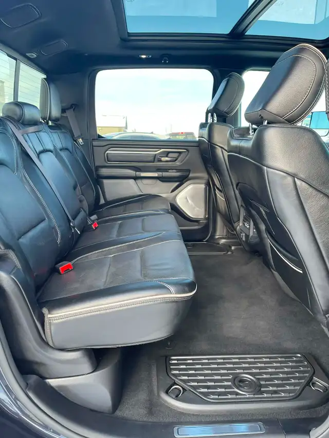 2019 Ram 1500 Limited 5.7L HEMI Crew Cab - Photo 10