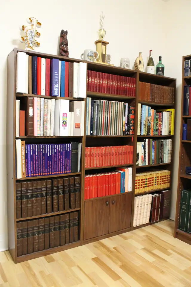 Bibliothèque de Rangement - Photo 2