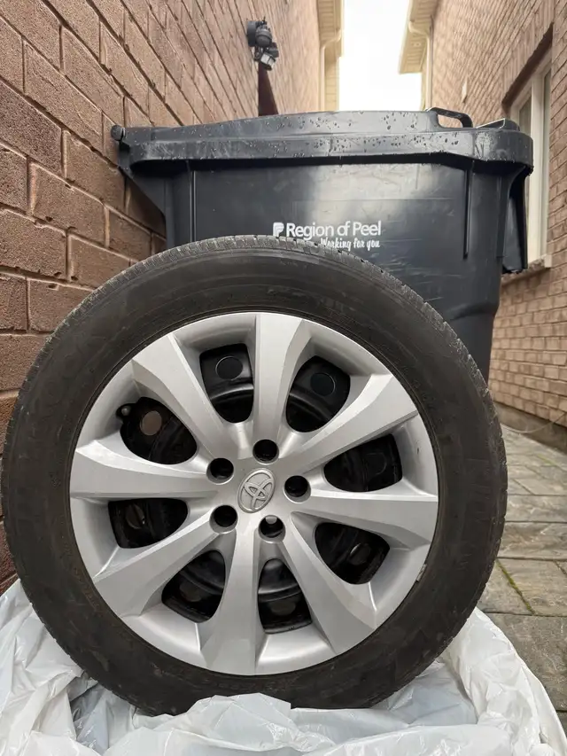 All season Tires with Rims