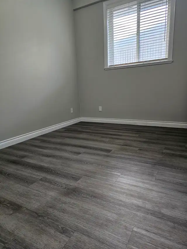 2 Bedrooms - West Richmond - Photo 5