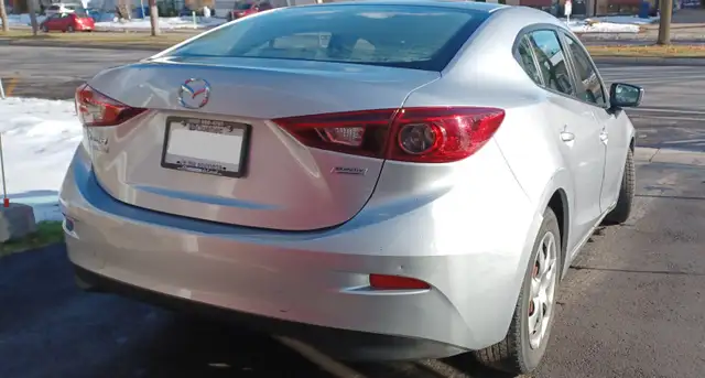 Mazda 3 , 2017, bas km, jamais accidentée - Photo 4