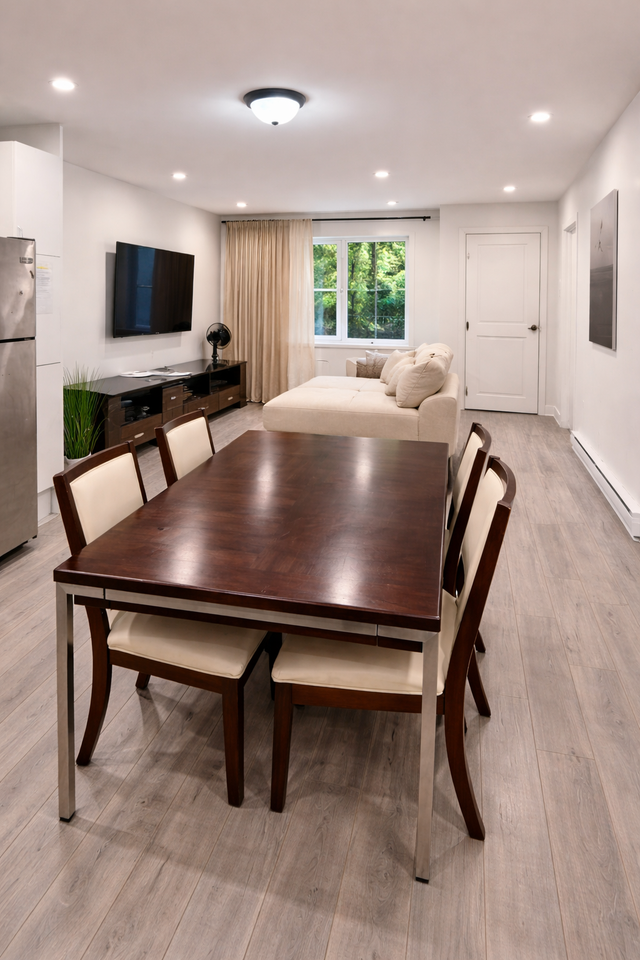 Bright Furnished Room – Metro – Parking – $850 – Short-Term Now - Photo 4