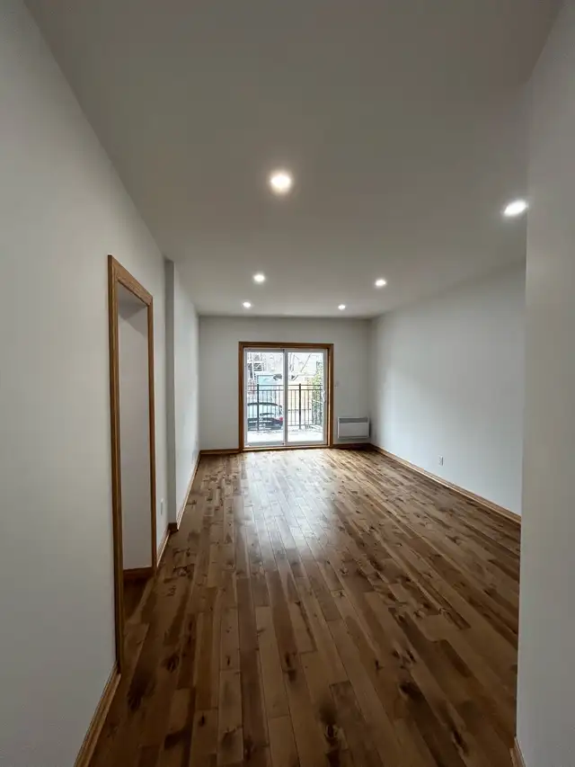 Grand 5 ½ Semi-meublé – Rosemont / Petite-Patrie – 1er étage $ - Photo 9