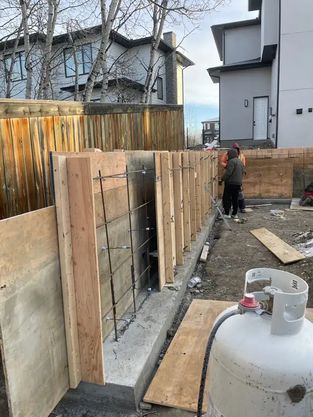 Hiring concrete finisher/ prep worker for flat work - Photo 6