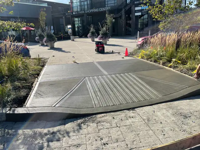 Hiring concrete finisher/ prep worker for flat work - Photo 10