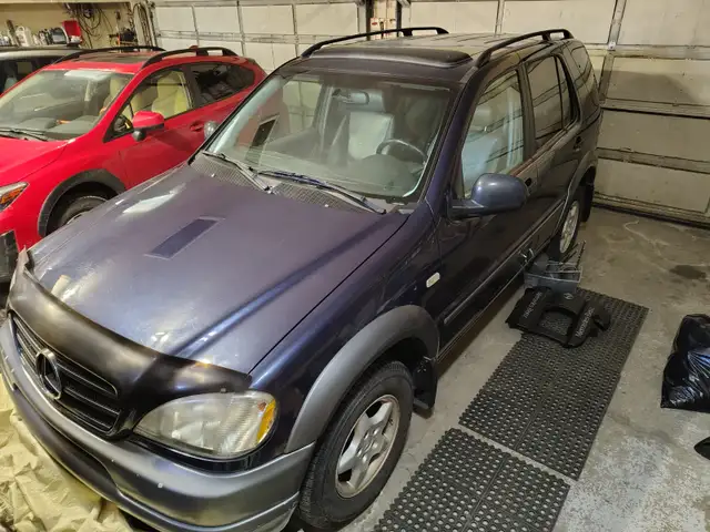 1999 Mercedes Benz ML 320