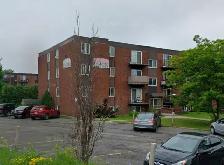 GRAND 4 1/2 à La Prairie à côté A132. Pont Champlain 7min.