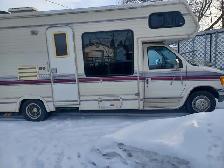 ONLY 35800km, years of trouble free camping. 27 foot motorhome