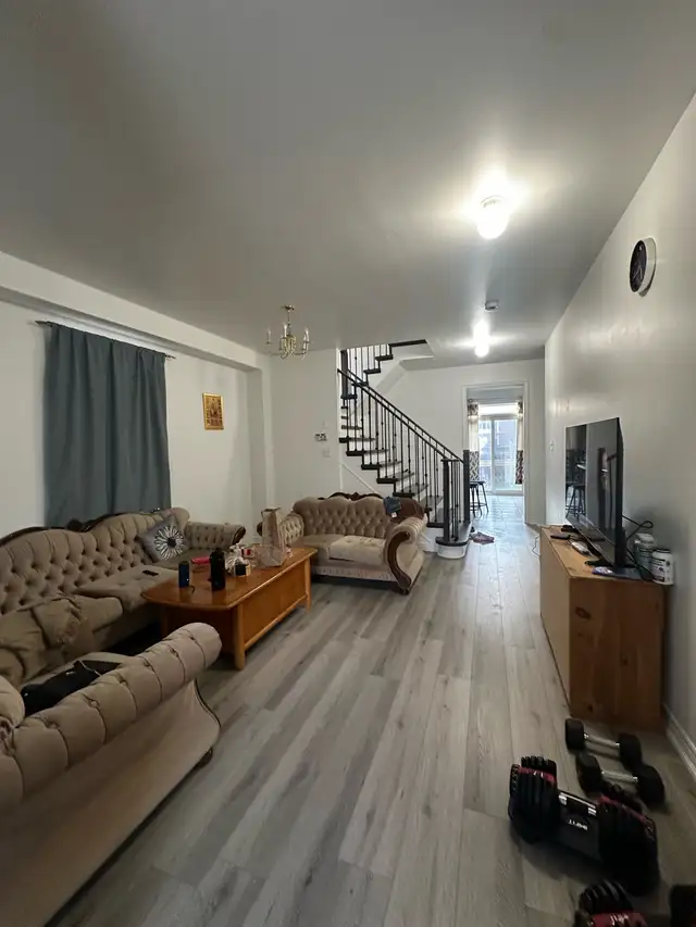 3 Bedroom House for Rent –  Near Steeles and Mavis Brampton