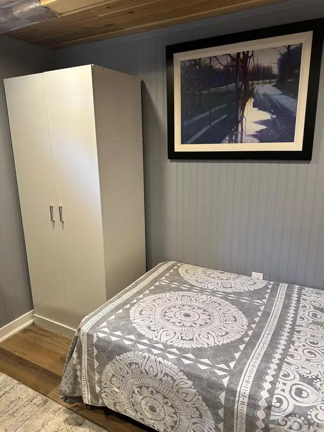 Furnished Room Available - Photo 2