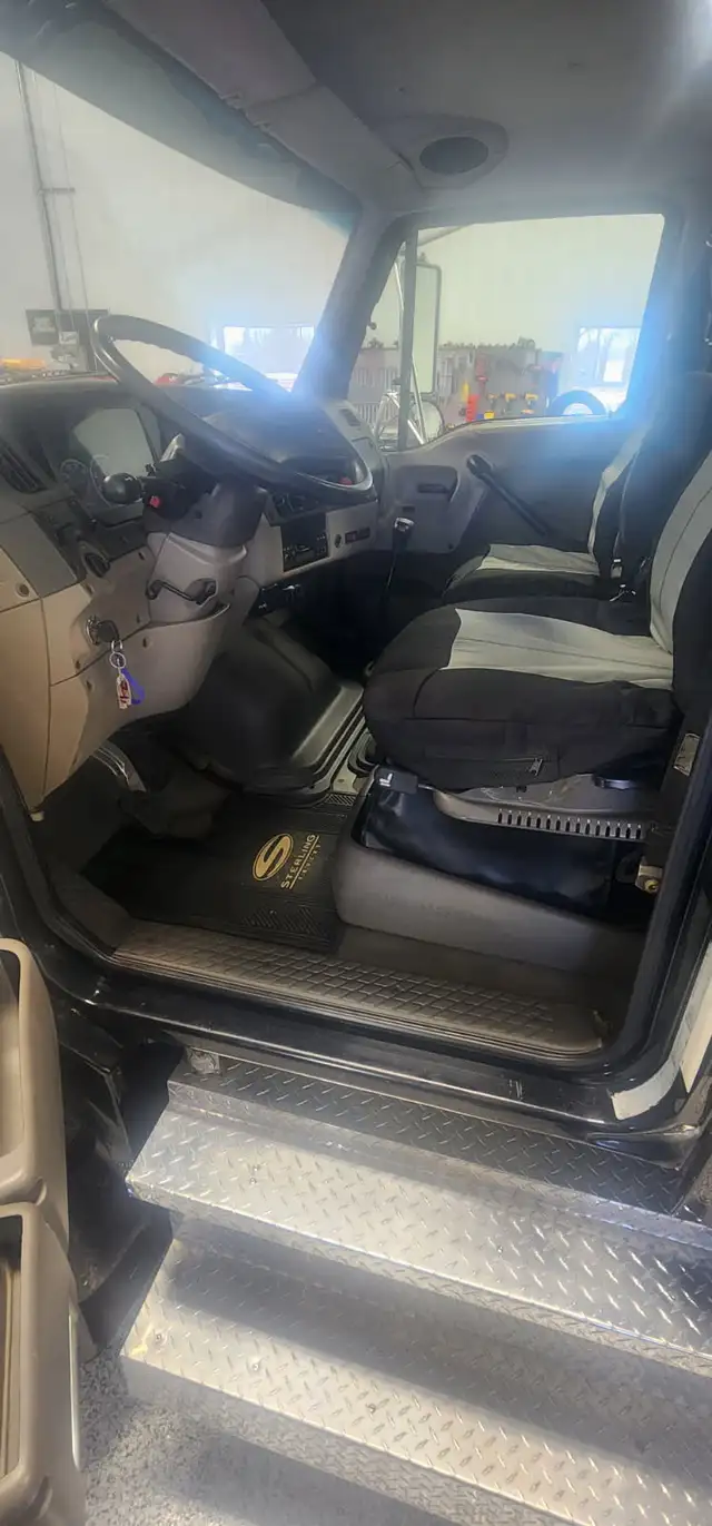 2002 Stirling Acterra - Photo 10