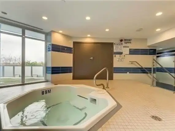 Furnished large 1 bedroom Condo with wifi parking Yonge&&Steeles - Photo 10