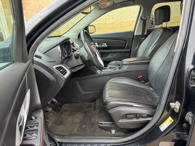 2011 GMC Terrain SLT AWD V6 - 191K - CLEAN CAR FAX - LOADED - Photo 9