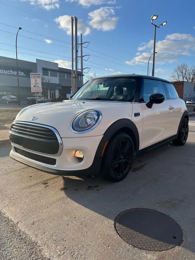 Mini Cooper 2017 - Auto - Très bien entretenue