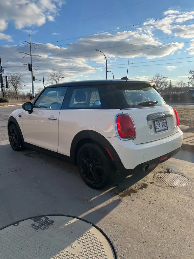 Mini Cooper 2017 - Auto - Très bien entretenue - Photo 3