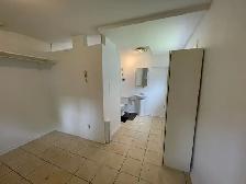 3 1/2 renovate near Cartier metro, Laval - Photo 3