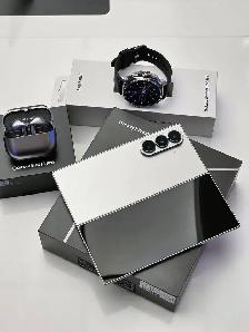 New Arrival in box and unlocked SAMSUNG GALAXY S25