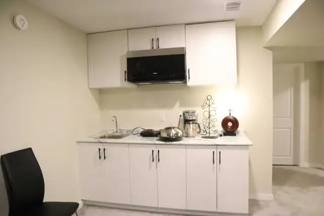 Basement for Rent - Photo 3