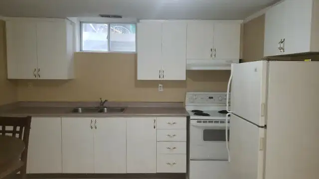 1 Bedroom basement unit rental in Brampton North from May 1st - Photo 3