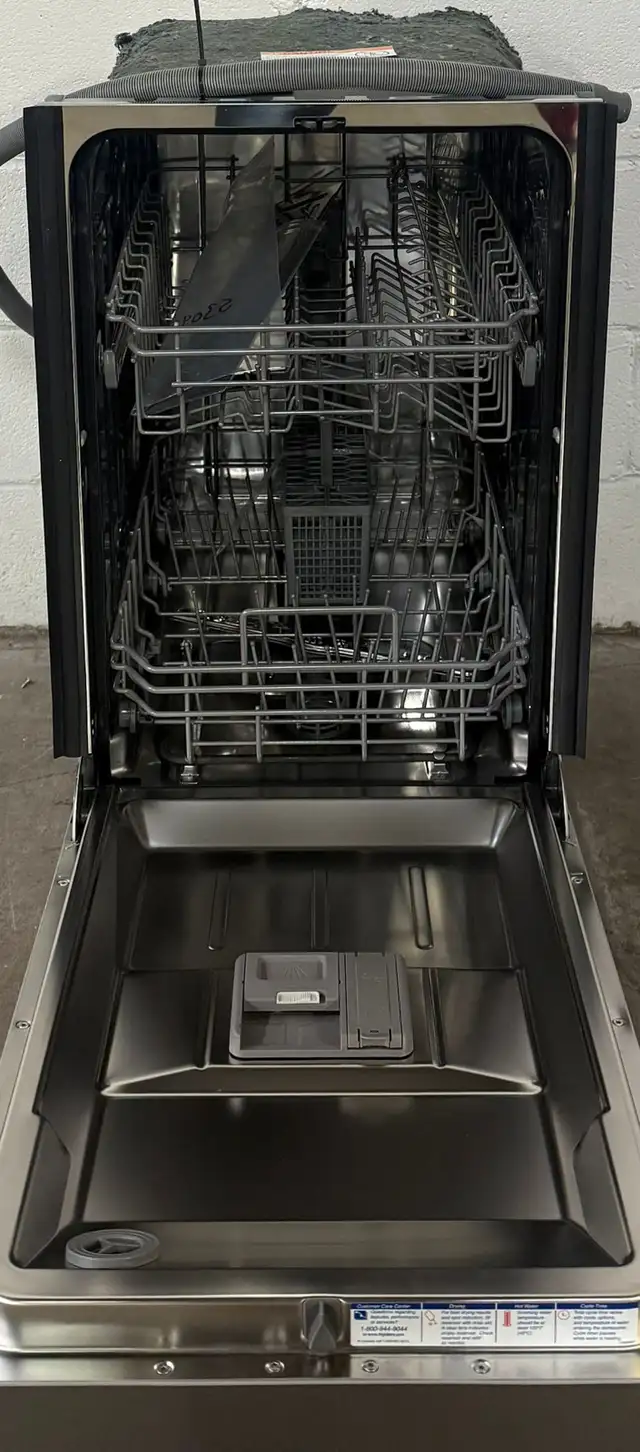 NEW! Apartment Size Dishwasher "FRIGIDAIRE" 18" - Photo 2