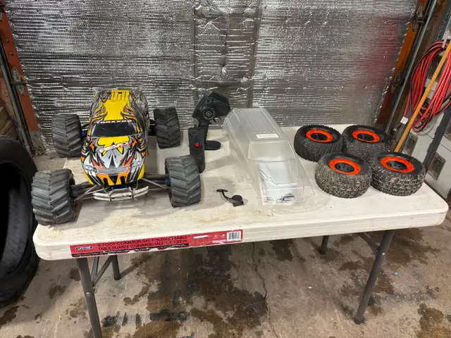 Traxxas REVO nitro RC truck - Photo 4