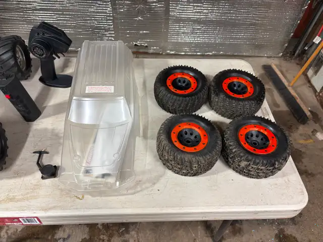 Traxxas REVO nitro RC truck - Photo 5