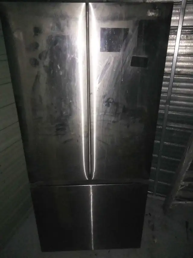 Refrigerator