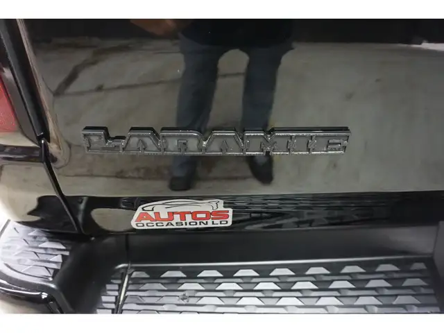 2022 Ram 1500 LARAMIE V8 5.7L 4X4 CREW CUIR - TOIT PANO GPS NAV - Photo 11