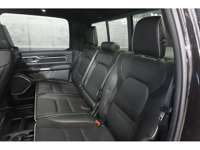 2022 Ram 1500 LARAMIE V8 5.7L 4X4 CREW CUIR - TOIT PANO GPS NAV - Photo 42