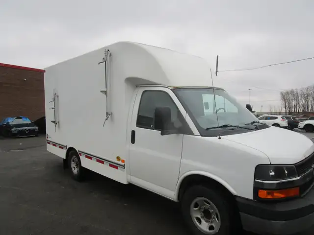 Ford E-450 Cutaway E-450 Super Duty 110 v chauffage isolation ca - Photo 28