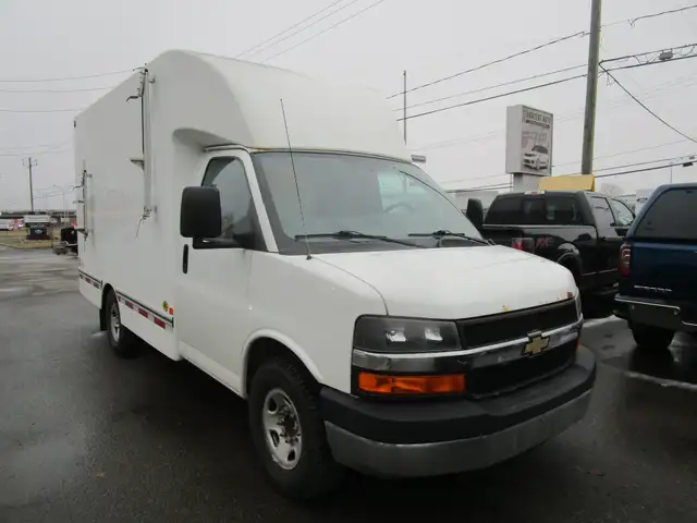 Ford E-450 Cutaway E-450 Super Duty 110 v chauffage isolation ca - Photo 29